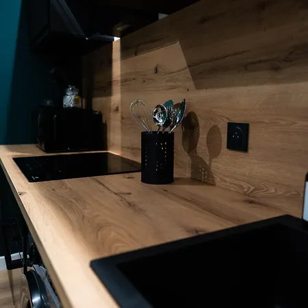 L'elegant, Au Coeur De La Saumur