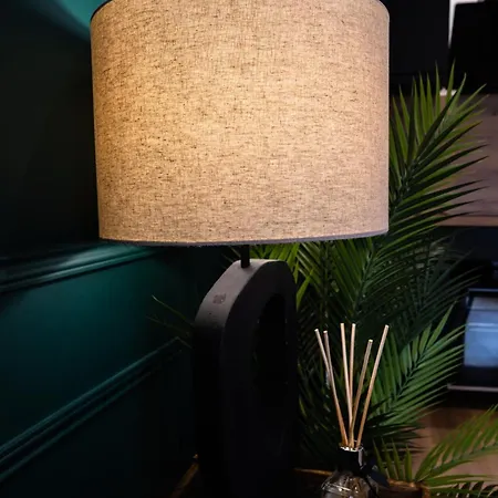 L'elegant, Au Coeur De La