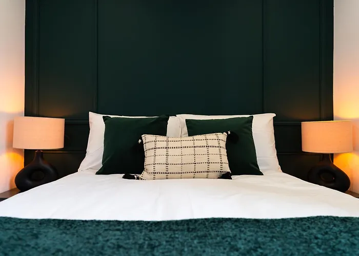 L'elegant, Au Coeur De La *