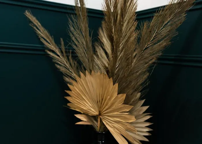 L'elegant, Au Coeur De La * Saumur