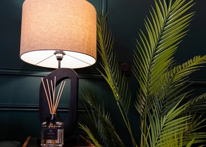 L'elegant, Au Coeur De La